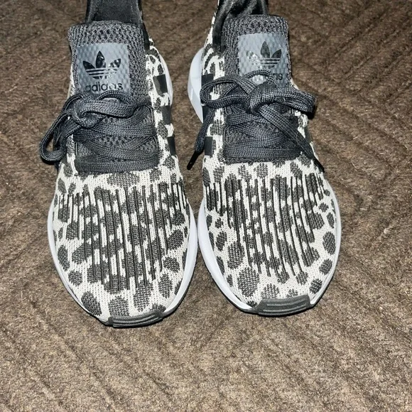 Shoes - Picture 2 of 2